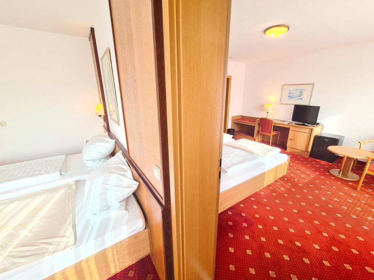 Thermenhotel Tannenhof - Ihr Wohlfuehl-Hotel Bad Fussing Exterior photo